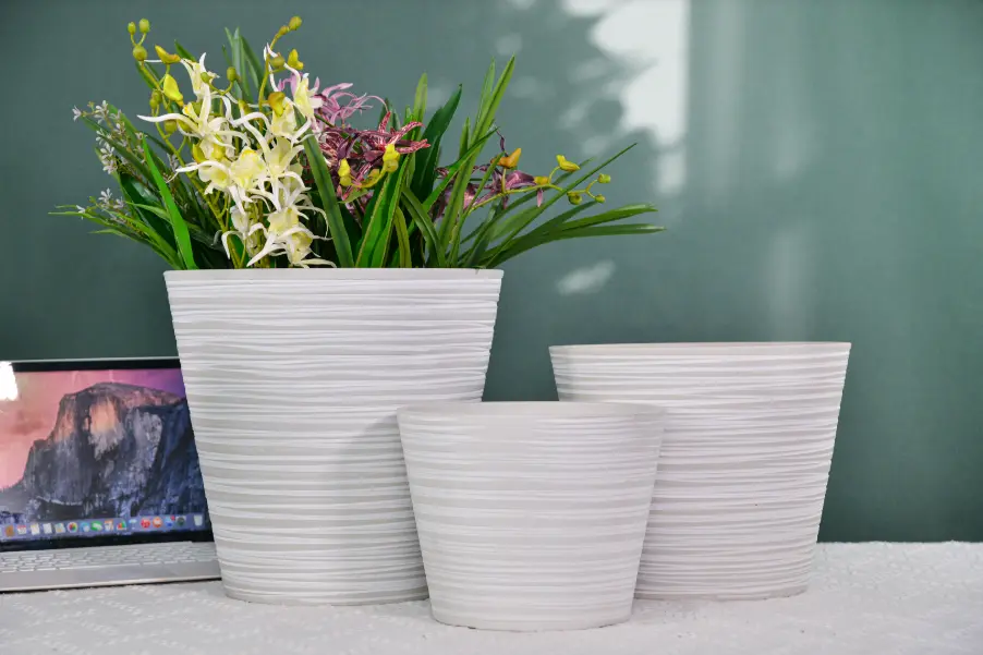 [POPS WHRO D050 H40.5] Pot Carved Lines C (White Stone)